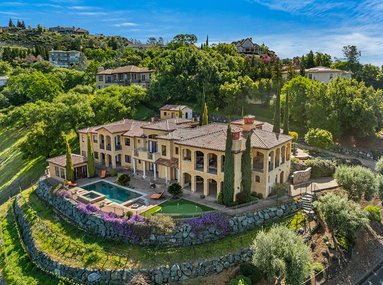 Lake Como In The Foothills!